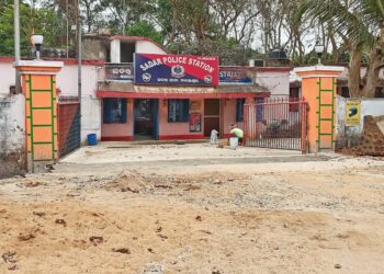 ଗାଡି ଅଟକାଇବାରୁ ପିଟାପିଟି ; ୧୦ ଆହତ