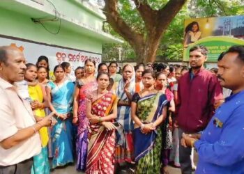 ନିର୍ମାଣଧିନ ପେଟ୍ରୋଲ ପମ୍ପକୁ ଚେକାଗୁଡ଼ା ଗ୍ରାମବାସିଙ୍କ ବିରୋଧ