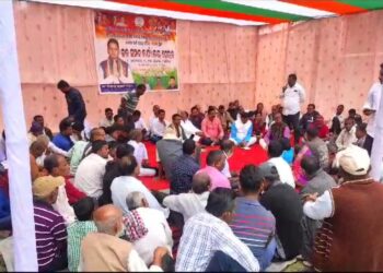 କଂଗ୍ରେସ ପକ୍ଷରୁ ୫ ଦଫା ଦାବି ନେଇ ଜିଲ୍ଲା ଜଳସମ୍ପଦ କାର୍ଯ୍ୟାଳୟ ଘେରାଉ