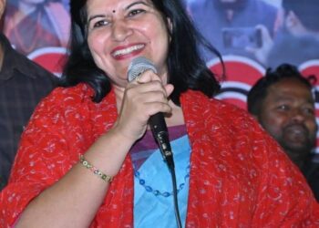 ସାଂସଦ ଅପରାଜିତା ଷଡଙ୍ଗୀଙ୍କୁ ପୁଣି ବିରୋଧ, ଭୁବନେଶ୍ୱର ବୁଧେଶ୍ୱର କଲୋନୀରେ ଦୀର୍ଘ ୨ ଘଣ୍ଟା ବନ୍ଦୀ