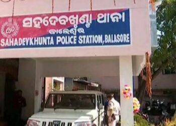 ବାରଣ୍ଡାକୁ ମାଡିଗଲା କାର , ୨ ଗୁରୁତର