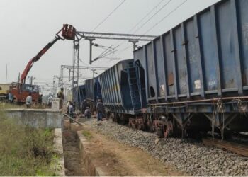 ମାଲବାହୀ ଟ୍ରେନ୍ ଲାଇନଚ୍ୟୁତ