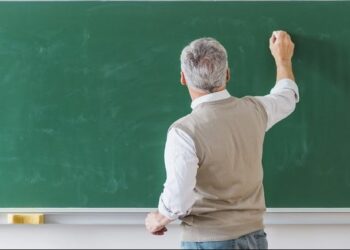 ଶିକ୍ଷକ ଦେବେ ଆଣ୍ଟି ଡ୍ରଗ୍ସ ଡିକ୍ଲାରେସନ