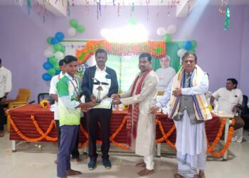 ରାମଗିରି ଉଚ୍ଚ ମାଧ୍ୟମିକ ବିଦ୍ୟାଳୟରେ ନୂଆ-ଓ ,ଓଡ଼ିଆ ସାହିତ୍ୟ ପ୍ରତିଯୋଗିତାର ଉଦଯାପନୀ ଉତ୍ସବ