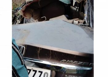 ଘରକୁ ପିଟିଲା କାର : ୪ ମୃତ