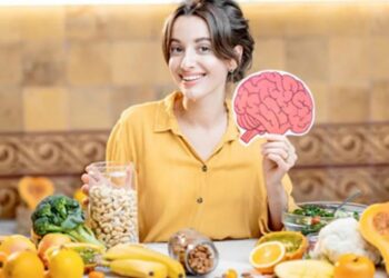 ଖୁସି ହେବାର ‘ସିକ୍ରେଟ ରେସିପି’, ଏହି ୭ ଟି ସ୍ୱାଦିଷ୍ଟ ଖାଦ୍ୟ ଆପଣଙ୍କ ମନକୁ ଖୁସି କରିବ !