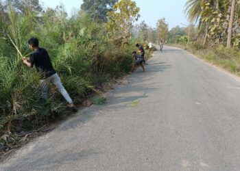 ଜୟ ହନୁମାନ ସଂଘ ତରଫରୁ ଘଣ୍ଟବାହାଲ ଠାରୁ ମୁରିବାହାଲ ପର୍ଯ୍ୟନ୍ତ ରାସ୍ତା ସଫେଇ