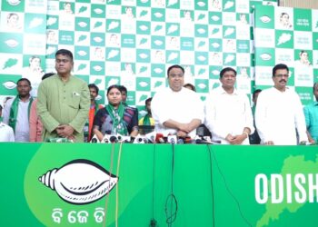 ବିଜେଡିରେ ମିଶିଲେ କଂଗ୍ରେସ ଟିକେଟରୁ ଆଶୀୟୀ ପ୍ରାର୍ଥୀ ଗୀତାଞ୍ଜଳି