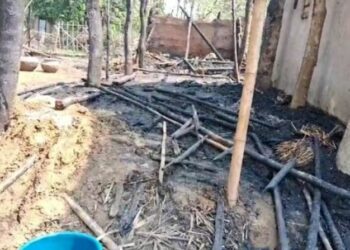 ବିଳମ୍ବିତ ରାତିରେ ଘର ପୋଡି ଲକ୍ଷାଧିକ ଟଙ୍କାର ସମ୍ପତ୍ତି ନଷ୍ଟ