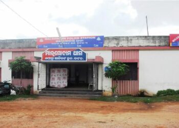 ଘର ଭିତରୁ ଉଦ୍ଧାର ହେଲା ଯୁବତୀଙ୍କ ମୃତଦେହ