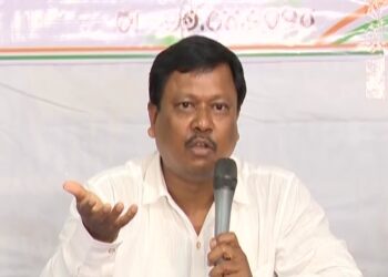 ଟିକେଟ ଫେରାଇ ନେବା ପରେ ଦଳ ଛାଡିଲେ ମୋହନ ହେମ୍ବ୍ରମ