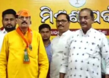 ବିଜେଡି ଛାଡି ବିଜେପିରେ ମିଶିଲେ ଅଜୟ ନାୟକ