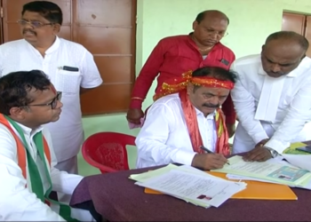 ପ୍ରାର୍ଥିପତ୍ର ଦାଖଲ କଲେ କଂଗ୍ରେସ ପ୍ରାର୍ଥୀ ତାରା ବାହିନୀପତି