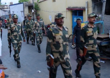 ଦିନକ ପରେ ତୃତୀୟ ପର୍ଯ୍ୟାୟ ଭୋଟ, ରାଜଧାନୀର ବିଭିନ୍ନ ସ୍ଥାନରେ ସିଆରପିଏଫ ଓ କମିଶନରେଟ ପୋଲିସର ଫ୍ଲାଗମାର୍ଚ୍ଚ