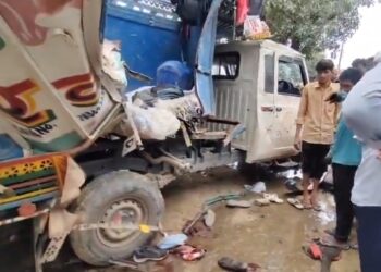 ୟୁପିରେ ବସ-ପିକଅପ ଭ୍ୟାନ ଧକ୍କା, ଚାଲିଗଲା ୧୦ ଜଣଙ୍କ ଜୀବନ