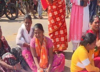 ଟ୍ରେନ ଧକ୍କାରେ ଚାଲିଗଲା ଦମ୍ପତିଙ୍କ ଜୀବନ