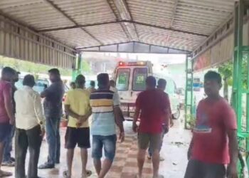 ପୁରୀ-ଭୁବନେଶ୍ୱର ଜାତୀୟ ରାଜପଥରେ ଦୁଇ କାର ମୁହାଁମୁହିଁ ଧକ୍କା
