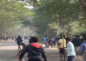 Communal violence in banki : ବାଙ୍କୀରେ ଗୋଷ୍ଠୀ ସଂଘର୍ଷ, ୪ରୁ ଅଧିକ ଆହତ