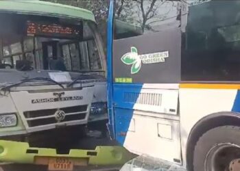 ପୁଣି ମୋ ବସକୁ ଧକ୍କା ଦଲୋ ମୋ ବସ