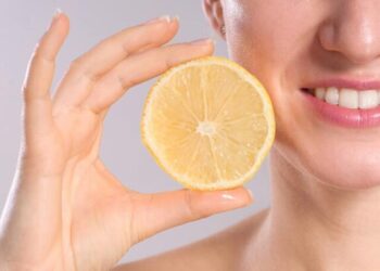 ଦାନ୍ତ ଚମକାଇବ ଲେମ୍ବୁ ରସ ….