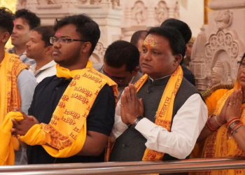 ରାମଲାଲାଙ୍କ ଦର୍ଶନ କଲେ ମୁଖ୍ୟମନ୍ତ୍ରୀ ଓ ତାଙ୍କ ପରିବାର