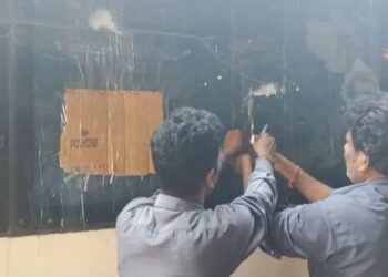 ବନ୍ଦେ ଭାରତ ଟ୍ରେନକୁ ଢେଲା ମାଡ