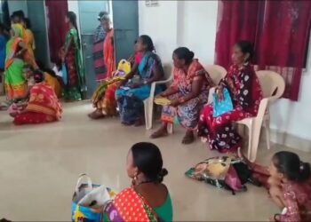 ରାସନ ପାଇଁ ଚାଲି ଚାଲି ଯିବାକୁ ପଡେ ୧୫ କିମି …