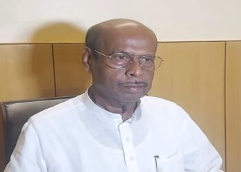 ନବୀନ ସାମ୍ନାକୁ ଆସନ୍ତୁ -ପ୍ରଫୁଲ୍ଲ ଘଡେଇ