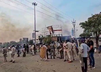 ୱାକଫ ଆଇନକୁ ନେଇ ପଶ୍ଚିମବଙ୍ଗରେ ଉତ୍ତେଜନା : ବିଏସଏଫର ୫ କମ୍ପାନୀ ନିୟୋଜିତ, ଇଣ୍ଟରନେଟ ବନ୍ଦ , ୧୫୦ ଗିରଫ