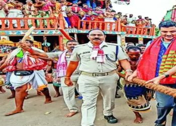 ନୀତିକାନ୍ତିଙ୍କୁ ଶୃଙ୍ଖଳିତ କରିବା ପାଇଁ ମୁଖ୍ୟ ପ୍ରଶାସକଙ୍କ କଡା ଟିପ୍ପଣୀ ; ମୋବାଇଲ ନେଲେ ଫୈାଜଦାରୀ ମାମଲା
