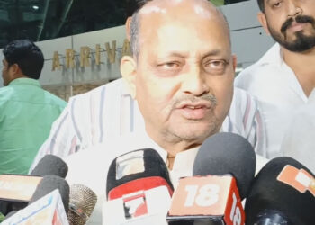 ଦିଲ୍ଲୀରୁ ଫେରିଲେ ମନମୋହନ, କହିଲେ ଖୁବଶୀଘ୍ର ଦଳର ନୂଆ ସାଂଗଠନିକ କମିଟି ହେବ