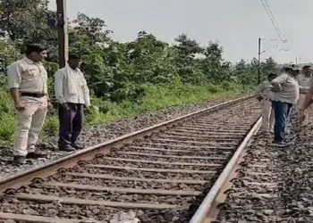 ପୁଣି ରେଲୱେ ଟ୍ରାକରେ IED ବିସ୍ଫୋରଣ
