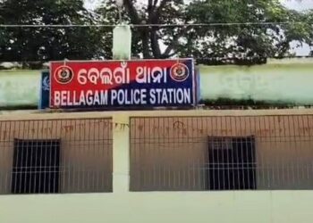 ଶ୍ରେଣୀ କକ୍ଷରେ ବସିବା ପାଇଁ ଗଣ୍ଡଗୋଳ, ଦୁଇ ଛାତ୍ର ପରସ୍ପରକୁ କଲେ ଆକ୍ରମଣ