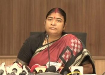 ଦୁର୍ଗାପୁର ଗଲେ ରାଜ୍ୟ ମହିଳା କମିଶନ ଅଧ୍ୟକ୍ଷା