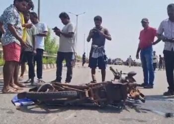 ବାଇକକୁ ପିଟିଲା ଟ୍ରକ ; ୩ ମୃତ