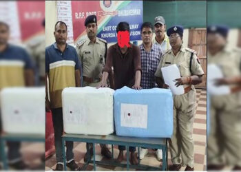 ଟୁରିଷ୍ଟ ବେଶରେ ଗଞ୍ଜେଇ ବେପାରୀ