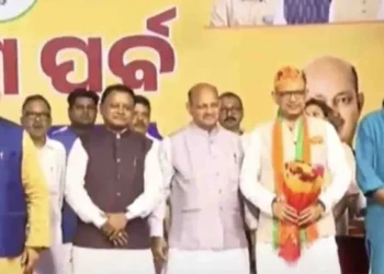 ପଦ୍ମ ଧରିଲେ ଅମର ପଟ୍ଟନାୟକ