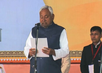 Nitish kumar takes oath as cm ; ଆଜିଠୁ ବିହାରରେ ପୁଣି ନୀତୀଶ ଯୁଗ, ମୁଖ୍ୟମନ୍ତ୍ରୀ ଭାବେ ଶପଥ ନେଲେ