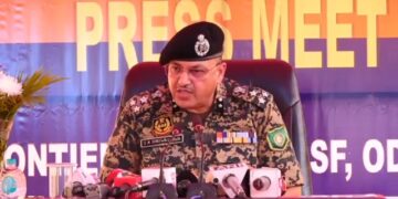 ବିଏସଏଫ ଆଇଜିଙ୍କ କଡା ଚେତାବନୀ : ଆତ୍ମସମର୍ପଣ, ନଚେତ ଏନକାଉଣ୍ଟର