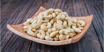 ଶୀତଦିନେ ଡାଏଟରେ ସାମିଲ କରନ୍ତୁ ଏହି ଜିନିଷ , ହାର୍ଟ ଓ ମସ୍ତଷ୍କ ପାଇଁ ଭଲ