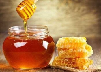 ଏହି ଉପାୟରେ ମହୁକୁ ବ୍ୟବହାର କରନ୍ତୁ,  ମିଳିବ ଜବରଦସ୍ତ ଫାଇଦା