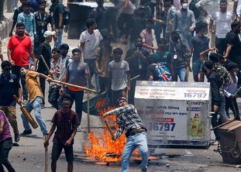 ରଣକ୍ଷେତ୍ର ପାଲଟିଛି ବାଂଲାଦେଶ ; ଭାରତୀୟଙ୍କ ପାଇଁ ଆଡଭାଇଜରୀ ଜାରି