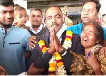 ସୁଦାନରୁ ଓଡିଶା ଫେରିଲେ ଆଦର୍ଶ ; କହିଲେ ବଞ୍ଚିବି କି ନାହିଁ ଜାଣିନଥିଲି