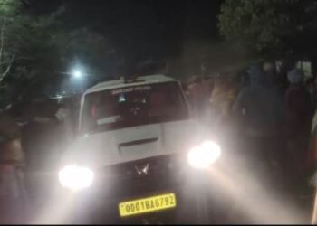 ରାତି ଉଜାଗର ହୋଇ ଧରିଲେ ଚୋର