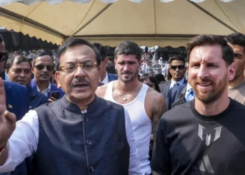 ମେସି ବିଭ୍ରାଟ ; ବେଙ୍ଗଲ କ୍ରୀଡାମନ୍ତ୍ରୀଙ୍କ ଇସ୍ତଫା